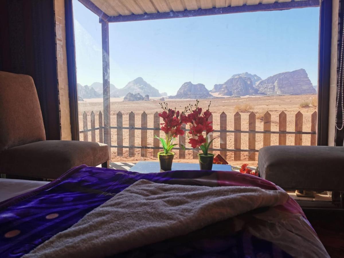 Rum Titanic Camp Wadi Rum Buitenkant foto