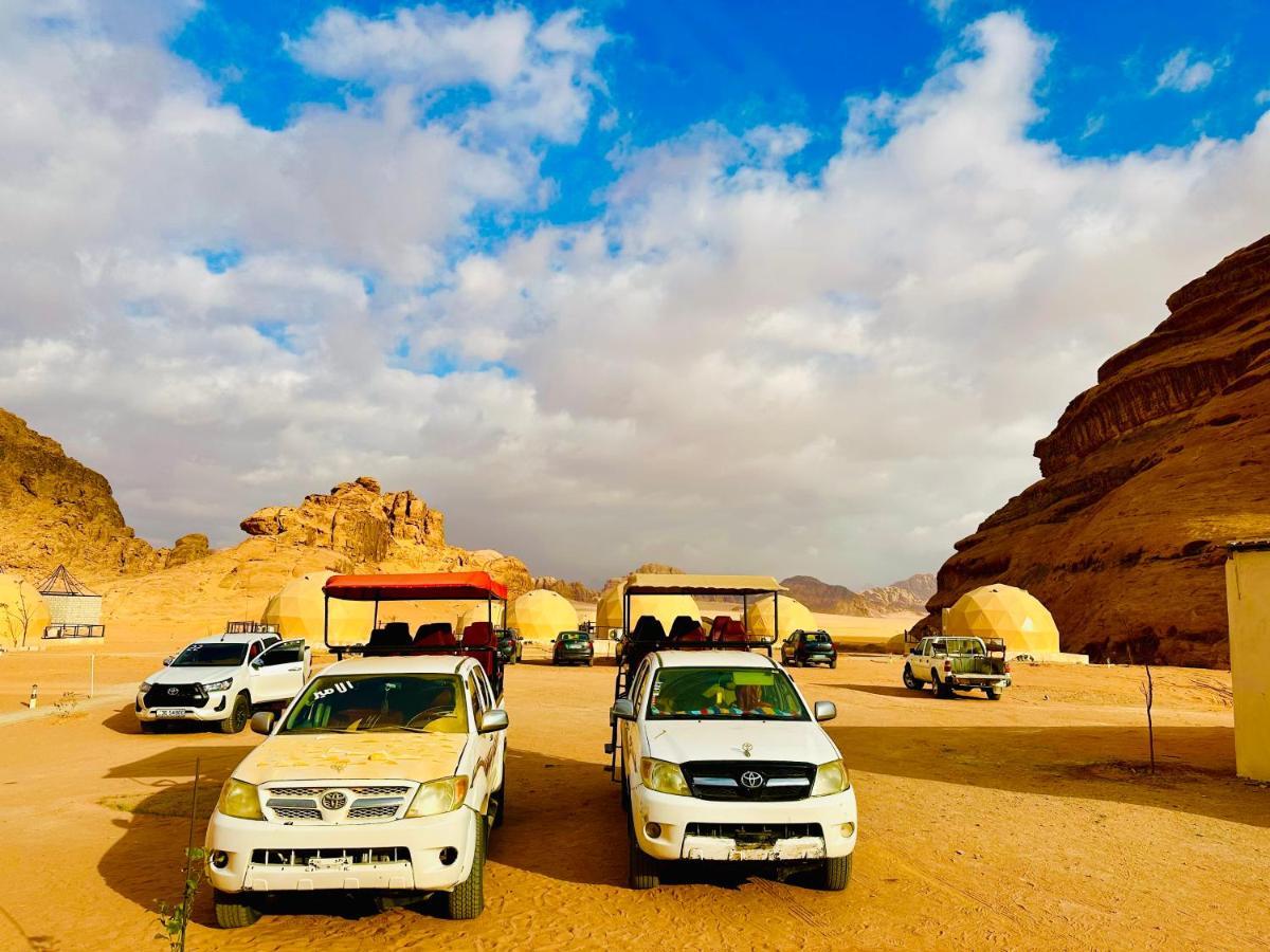Rum Titanic Camp Wadi Rum Buitenkant foto