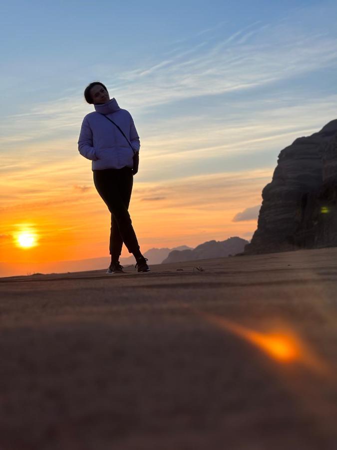 Rum Titanic Camp Wadi Rum Buitenkant foto