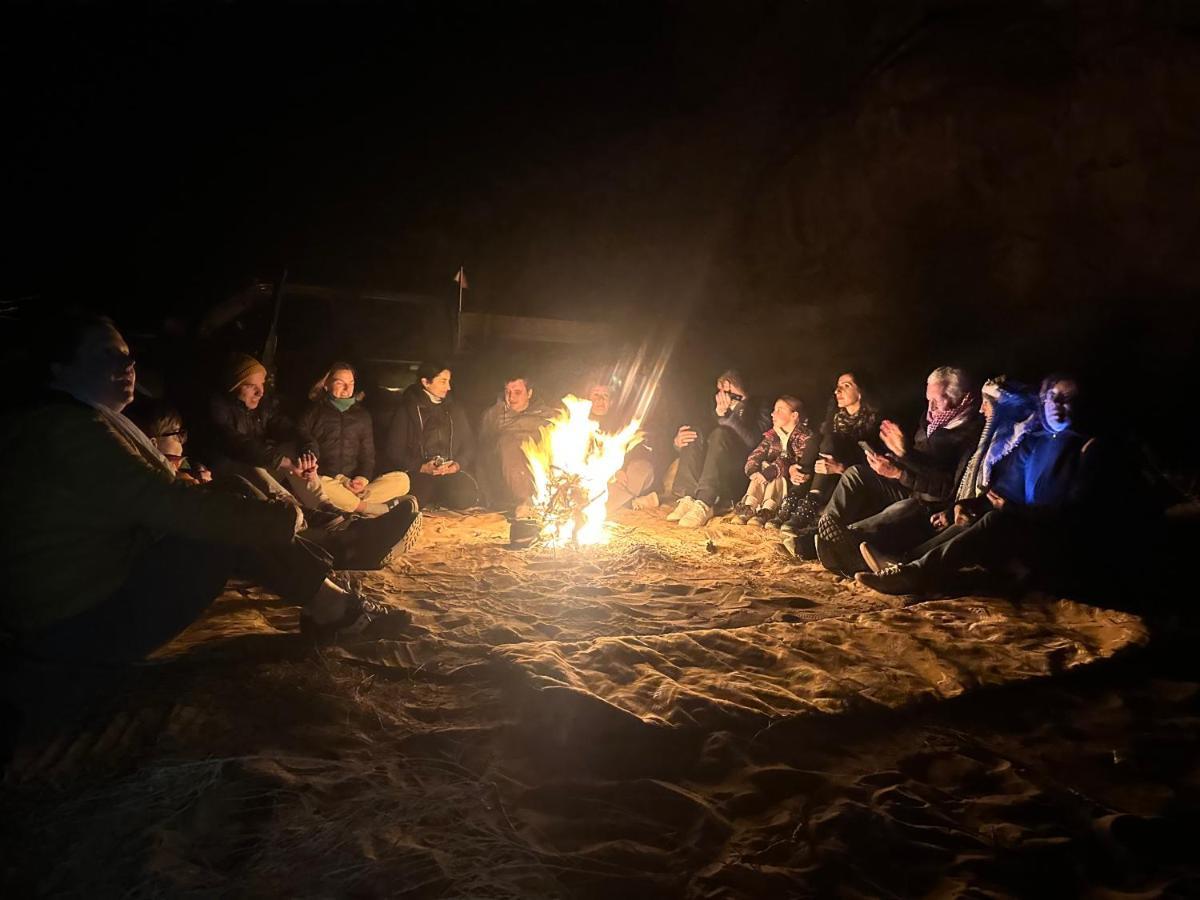 Rum Titanic Camp Wadi Rum Buitenkant foto