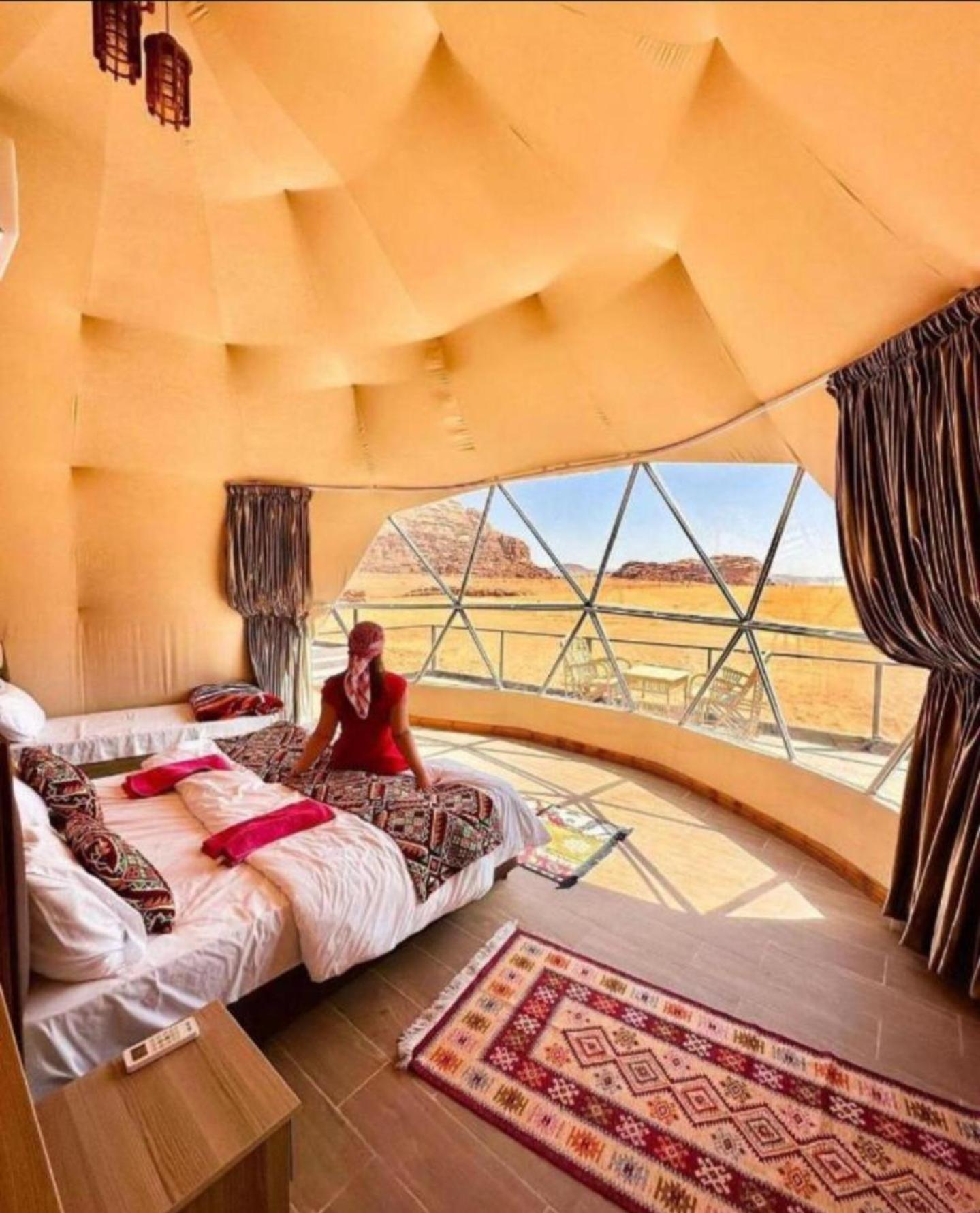 Rum Titanic Camp Wadi Rum Buitenkant foto